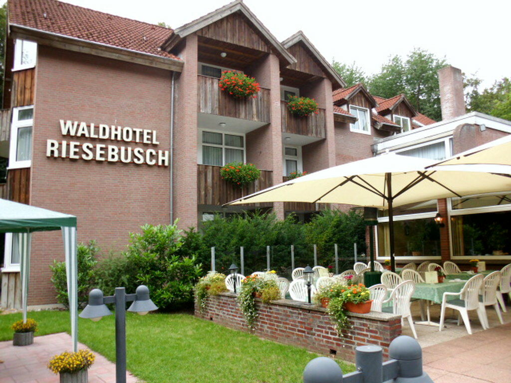 Waldhotel Riesebusch Bad Schwartau Eksteriør bilde